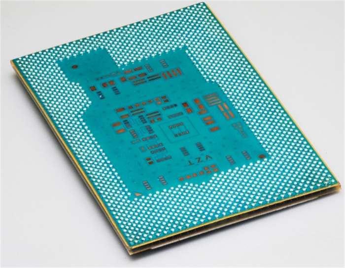 滿足更高算力需求,英特爾率先推出用于下一代先進(jìn)封裝的玻璃基板