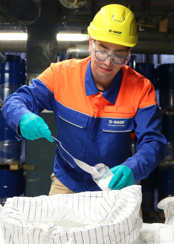 巴斯夫推出首款生物質平衡塑料添加劑